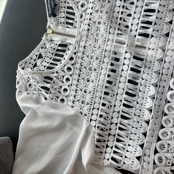 Womens Bebe White Crochet Lace Sheer Sleeve Top Size Medium - Picture 3 of 8